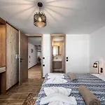 Villa Psychedelia House *