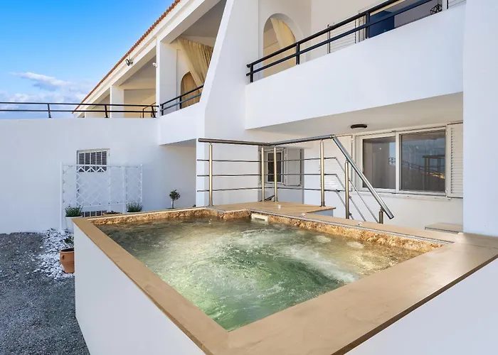 Psychedelia House Villa