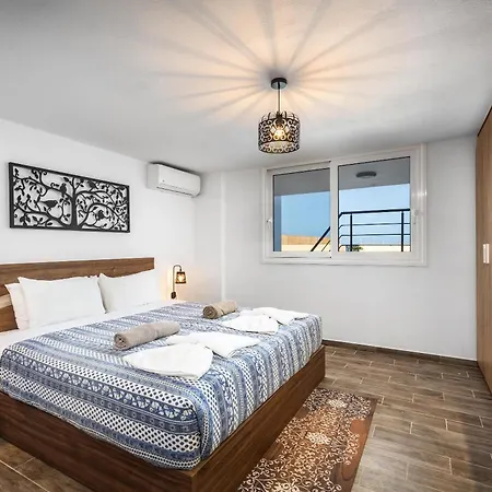 Psychedelia House Villa Gennadi